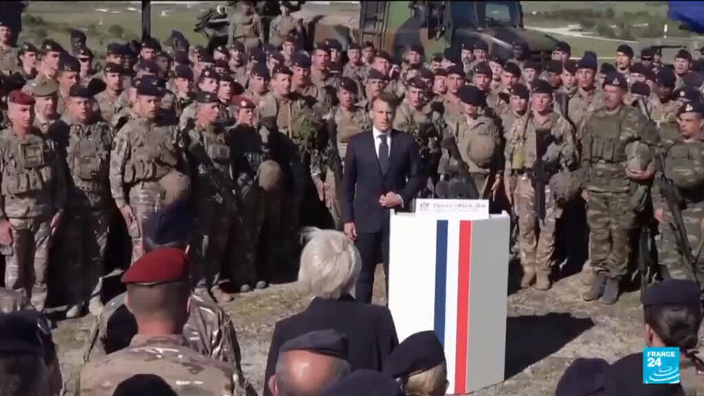 Video thumbnail for President Macron attends Orion 26 excerices