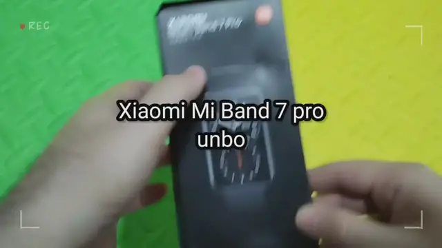 Video thumbnail for Xiaomi Mi Band 7 pro review - Unboxing and setup