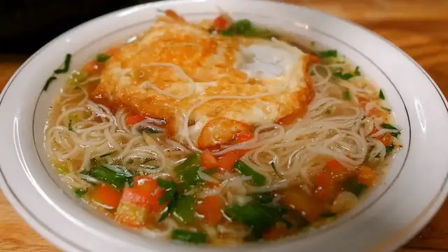 Video thumbnail for Egg Noodles Recipe