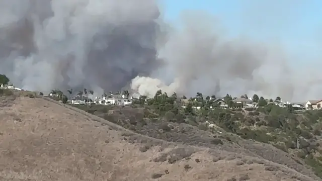 Video thumbnail for US: Norte Fire Rages in Orange County as Santa Ana Winds Fuel Rapid Spread 3.