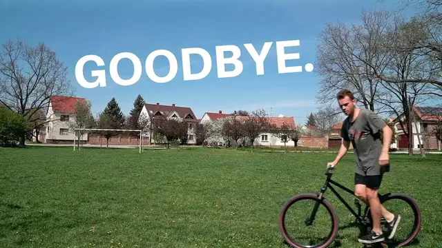 Video thumbnail for Goodbye EGYPT كان علي أن أسافر من مصر