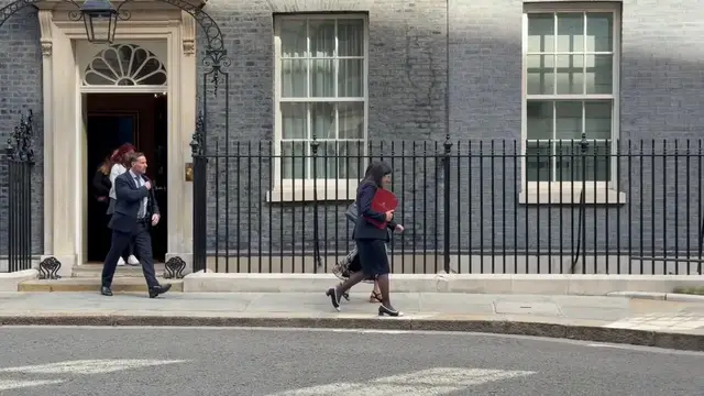 Video thumbnail for UK: UK premier holds Cabinet meeting ahead of 1st address to lawmakers (2).