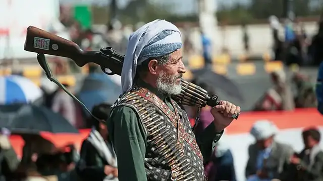 Video thumbnail for Iran denies being behind Houthi attacks as Aden airport hit