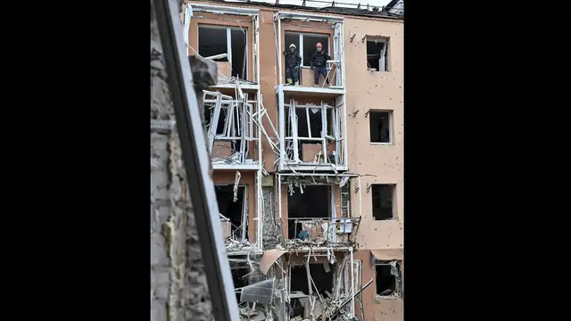 Video thumbnail for Russian strikes kill civilians, injure dozens across Ukraine
