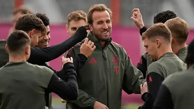 'Video thumbnail for Champions League: PSG prepare for heavyweight clash with Bayern'