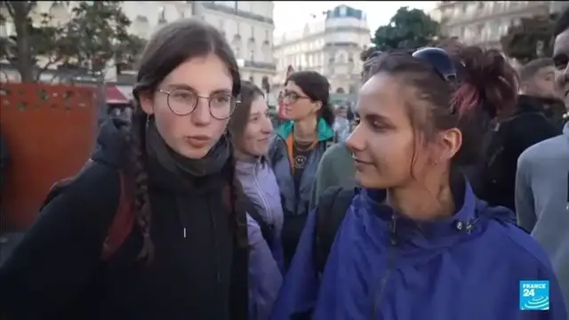 Video thumbnail for Protests in France: "Living conditions are too harsh"