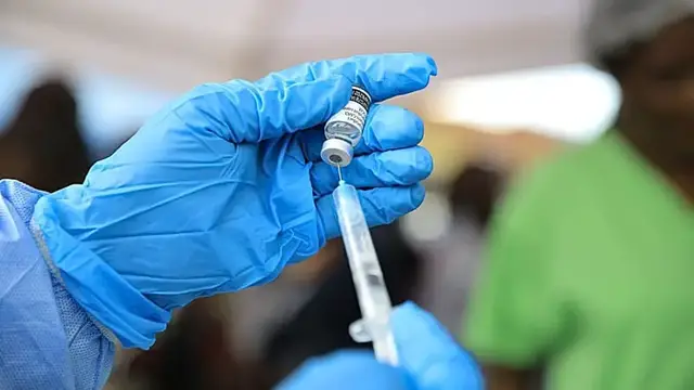 Video thumbnail for Nigeria's health minister says first Ebola case remains isolated