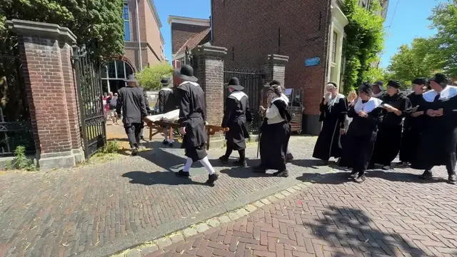 Video thumbnail for the Netherlands: Rembrandt Days bring 17th-century Leiden to life.