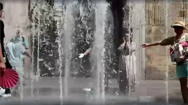 Video thumbnail for Most Tunisian regions on high alert amid second extreme heatwave