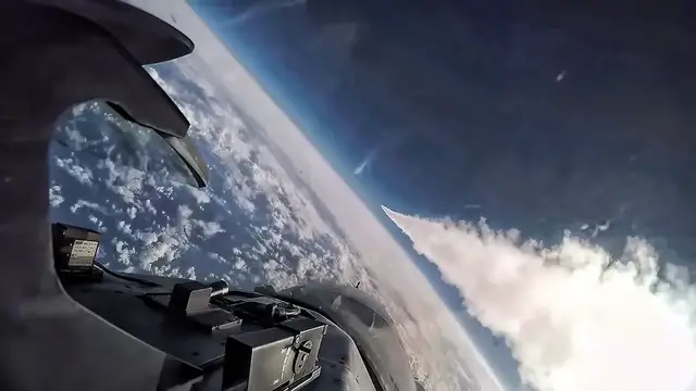 'Video thumbnail for F-16 Flies Through Contrail'