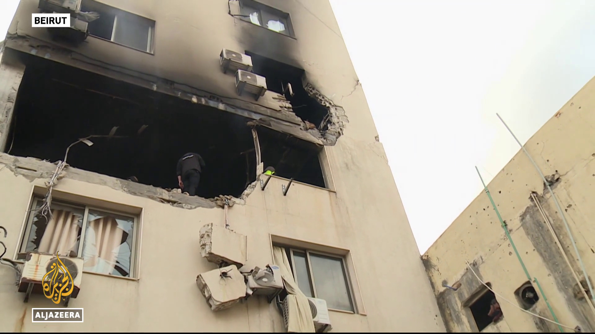 Video thumbnail for Israeli strikes kill medical workers: Attacks in southern Lebanon leave at least 12 dead