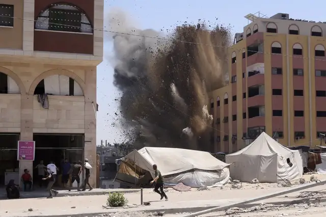 'Video thumbnail for Israel begins planned Gaza City assault as it calls up 60,000 reservists'