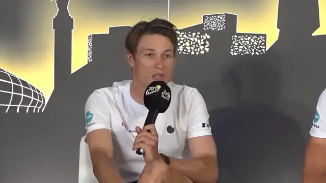 Video thumbnail for Star sprinter Philipsen 'on track'' ahead of Tour de France 2025