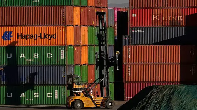 'Video thumbnail for South Africa looks to enhance global cooperation in face of sweeping US tariffs'