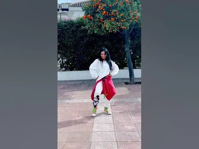 Video thumbnail for Jhamkudi re Jhamkudi practice ! #jhamkudi #garba #dance #bollywooddance