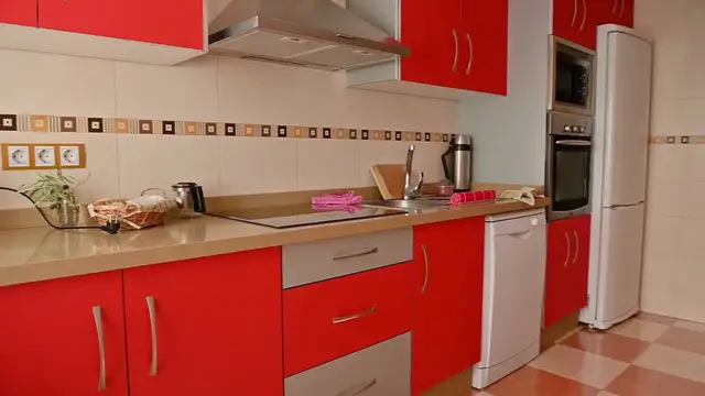 Video thumbnail for  Modern Kitchen Flooring Guide