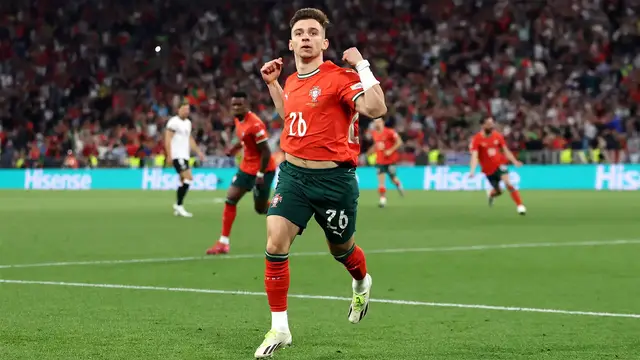 Video thumbnail for The Football Review | Episode 1271 | SF 02