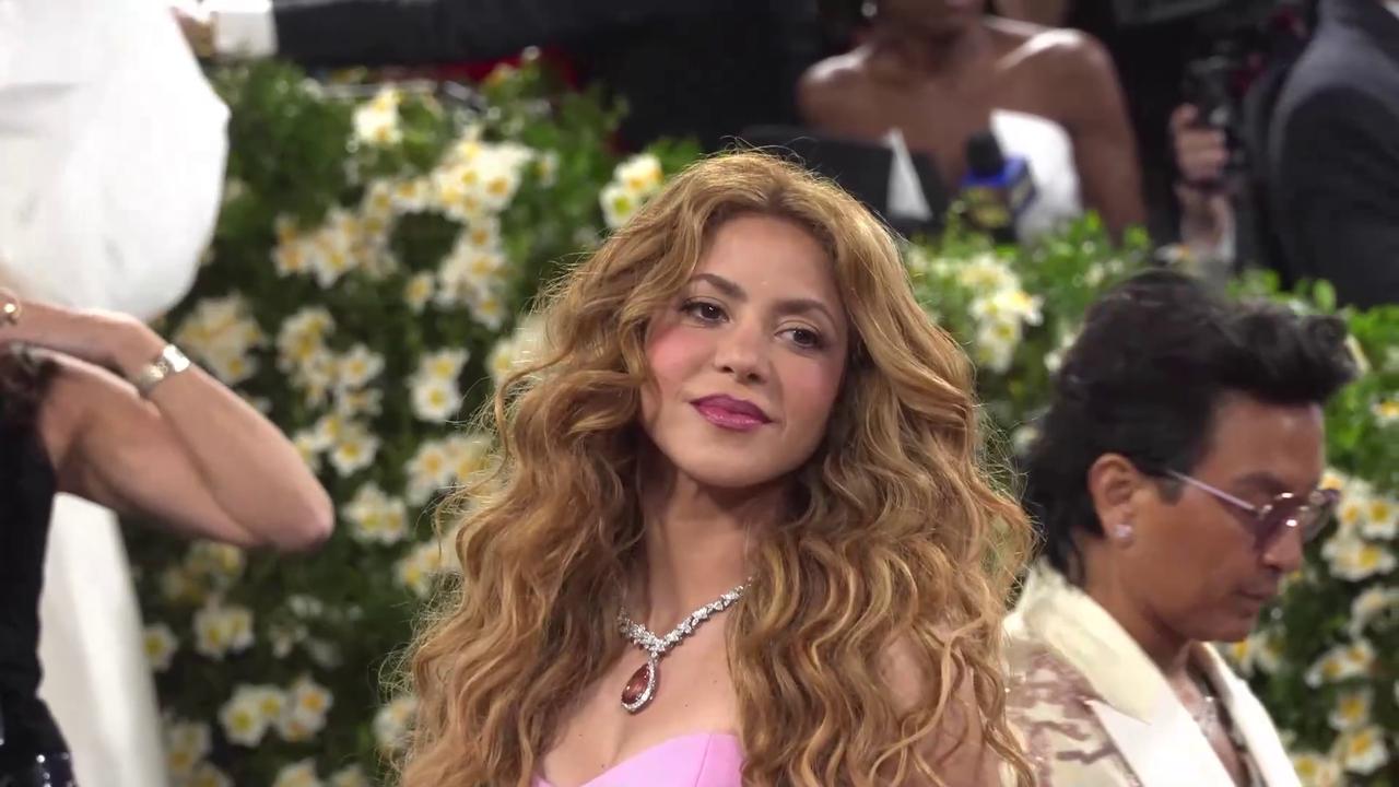 Video thumbnail for UNCAPTIONED: Shakira acquitted of tax fraud in Spain.