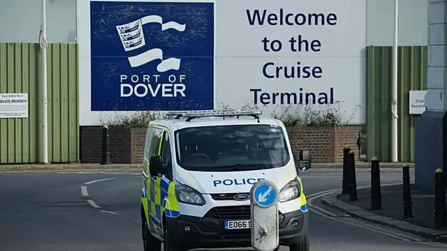Video thumbnail for Masked anti-immigration protesters disrupt UK's Dover port