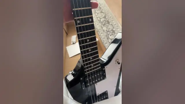 Video thumbnail for New Guitar Day! Harley Benton EX-76 Unboxing