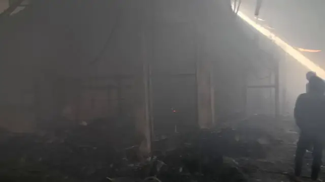 Video thumbnail for Iraq: Erbil Tanakura Market Fire 19.