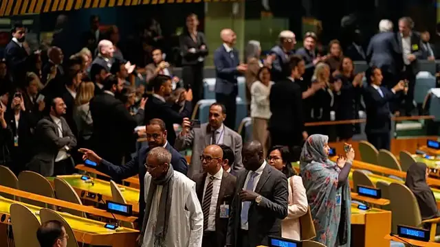 Video thumbnail for UN delegates walk out at Netanyahu defends Israeli military action