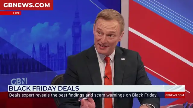 Video thumbnail for WATCH: Deals expert Ashley Bailey shares fool-proof tip with Martin Daubney to find the best deals on Black Friday
