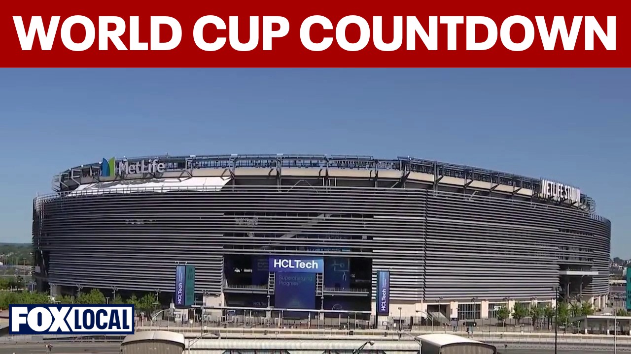 Video thumbnail for FIFA World Cup Countdown: 50 days until Match 1