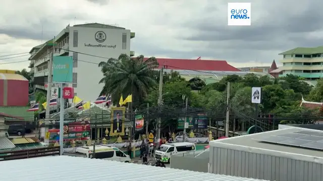 Video thumbnail for Eight dead, including teen suspect's grandparents, in Thailand shooting, police say