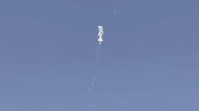 Video thumbnail for Qatar: Qatar air defenses intercept Iranian missiles over Doha.