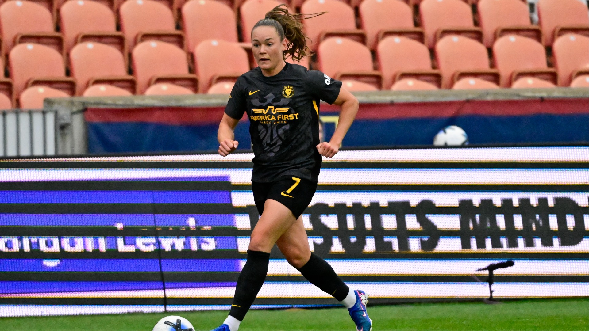 Video thumbnail for Utah Royals Make Statement in NWSL with Stellar Defense