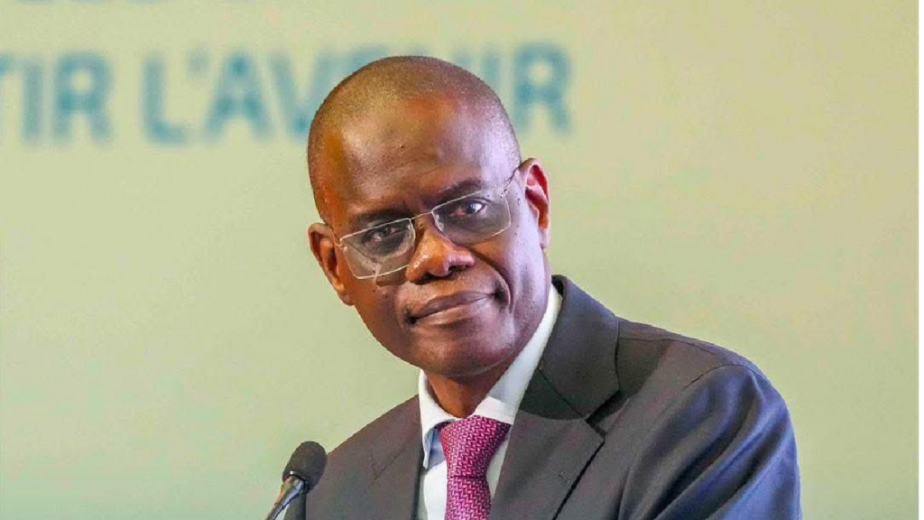Video thumbnail for Senegal appoints former central banker as new prime minister