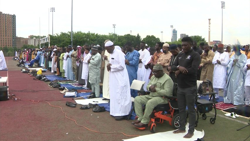 Video thumbnail for Mamdani joins dozens at Eid al-Adha gathering in Macombs Park