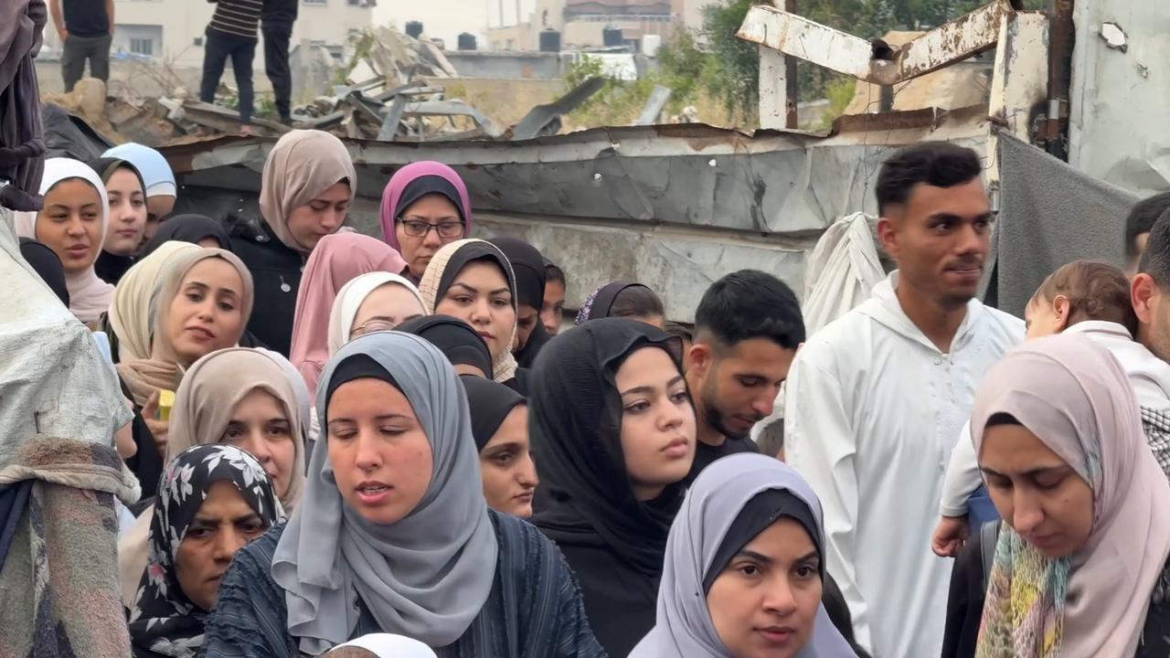 Video thumbnail for Eid al-Adha Prayers Held In Gaza 26.