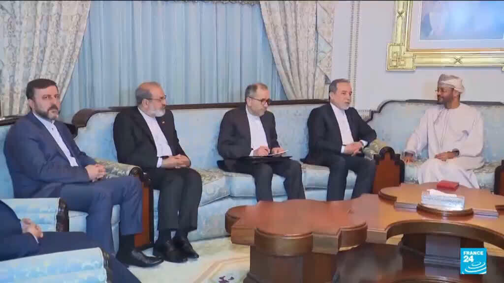 Video thumbnail for Second US carrier heads to Middle East