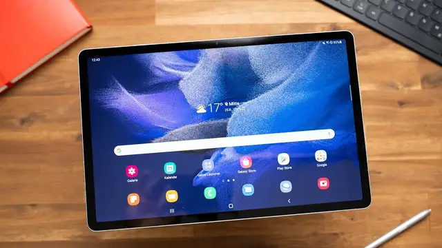 'Video thumbnail for Samsung Galaxy Tab S7 FE Review: A Large & Affordable Screen?'