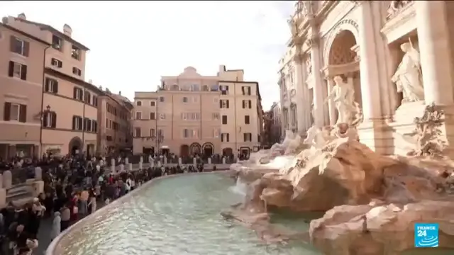 Video thumbnail for City of Rome imposes 2-euro fee on visiting Trevi Fountain