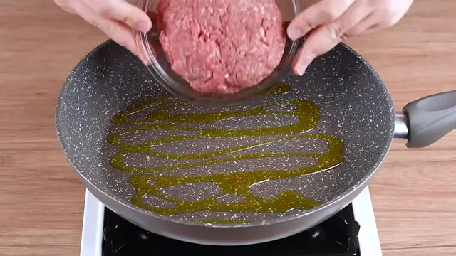 Video thumbnail for A genius trick for lettuce that I learned with a friend from Mexico(720P HD)