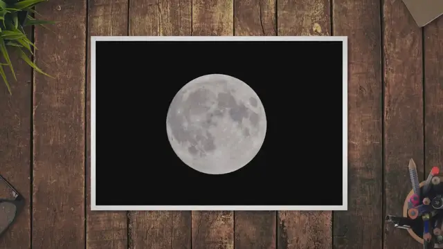'Video thumbnail for Mondnacht – ein kurzes Gedicht mit magischer Tiefe und Romantik'