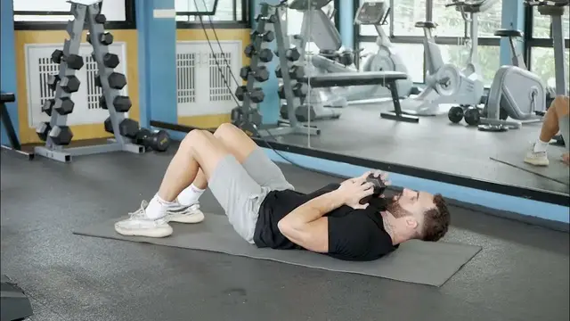 'Video thumbnail for How To Do A Weighted Crunch'