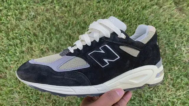 Video thumbnail for Teddy Santis x New Balance 990v2 "Black Camo"