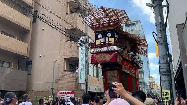 'Video thumbnail for 2022年祇園祭 曳き初め 大船鉾③ / 2022 Gion Festival Hikizome Ofunahoko③'