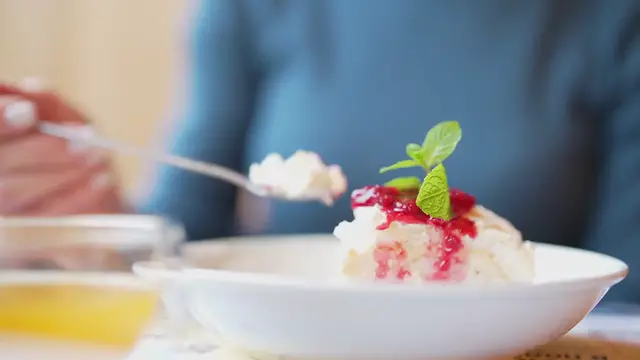 Video thumbnail for The Irresistible Charm of Italian Love Cake