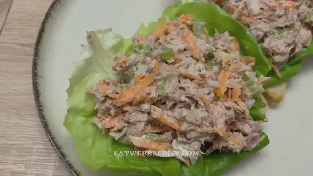Video thumbnail for Kanapka Tuńczyk  Majonez  Przepis Pyszne
