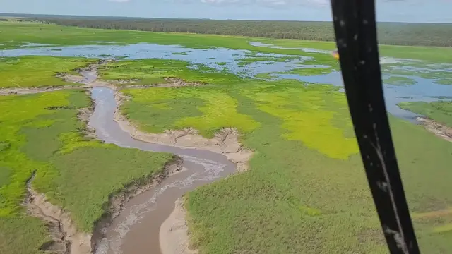 Video thumbnail for Fliying over the wetlands of near Darwin