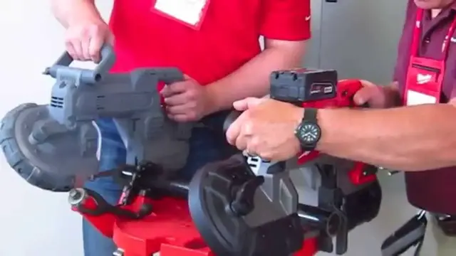 Video thumbnail for Milwaukee M18 5 Inch Deep Cut Bandsaw