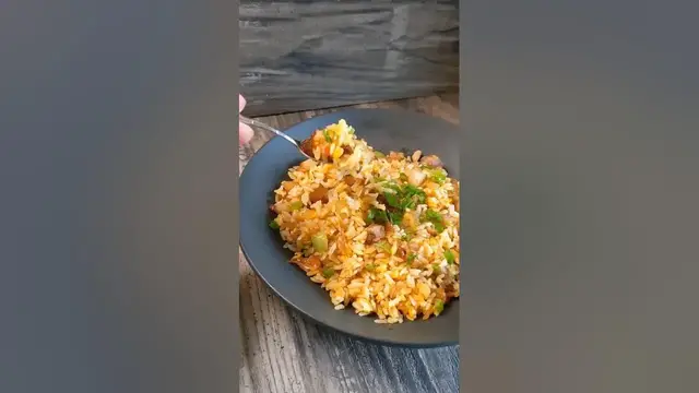 Video thumbnail for LEFTOVER EASY Fried Rice Recipe #youtubeshorts #friedrice #easyrecipe @mrs5cookbook