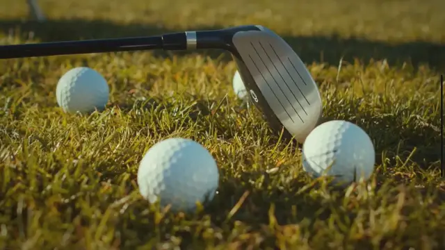 Video thumbnail for Woraus bestehen Golfbälle?