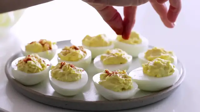 Video thumbnail for 56.DEVILED EGGS ¦ how to make the best deviled eggs recipe (paleo, keto, whole30) (1080p 24fps)