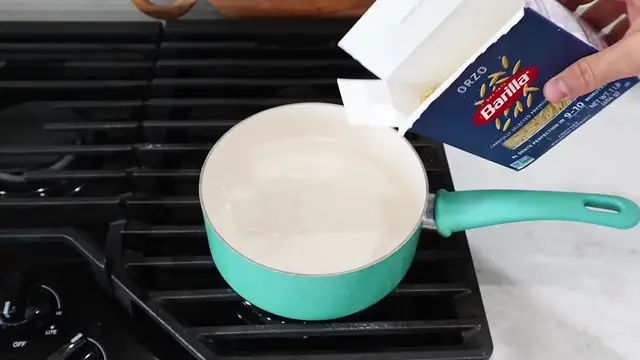 Video thumbnail for 6 EASY 5 Minute Prep Recipes ¦ QUICK Meals with SIMPLE Ingredients ¦ Julia Pacheco (1080p 30fps)